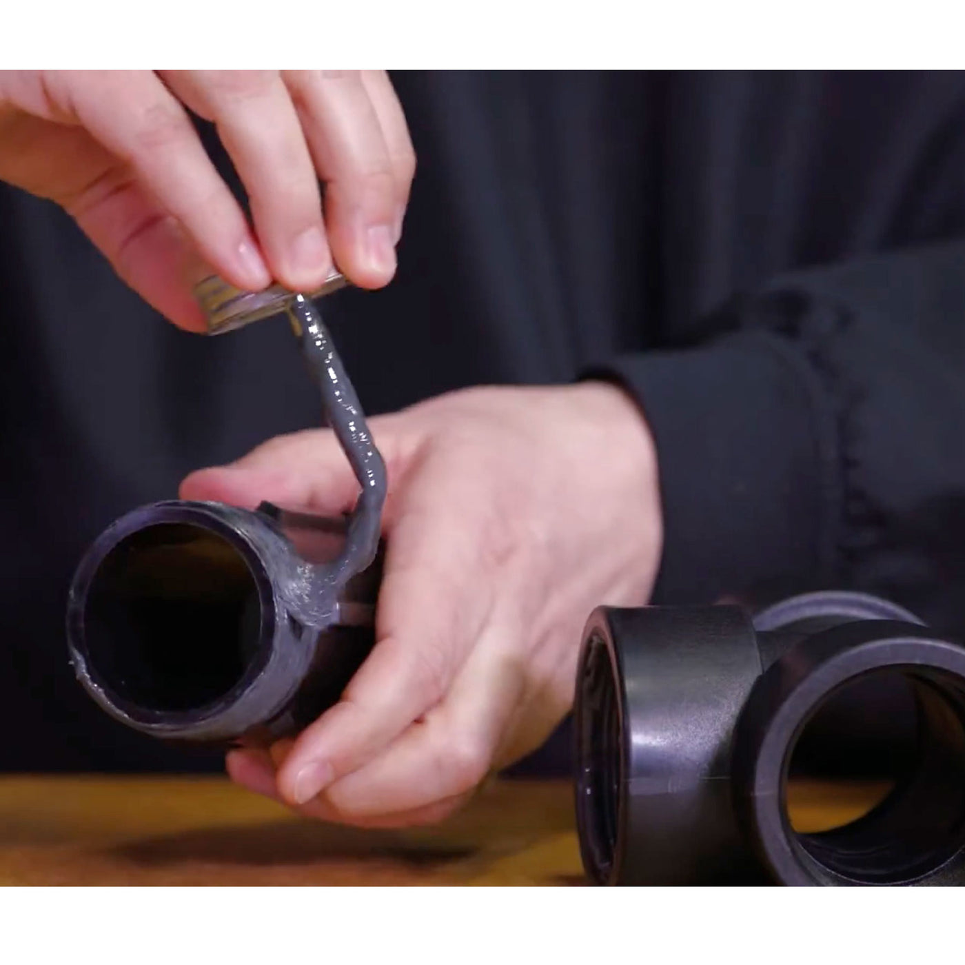 Banjo Application Of Sealing Pipe Threads