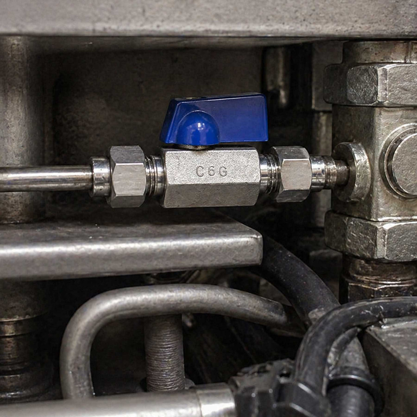 Midland 316SS Mini Ball Valve In Use